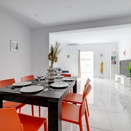 Modern Family Holiday Retreat In Gzira Sliema Kültér fotó