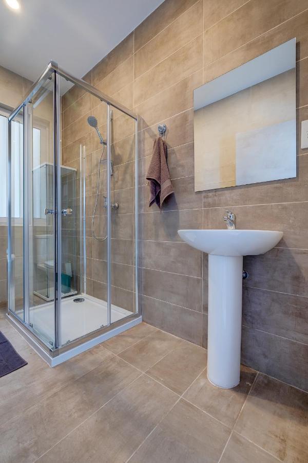 Modern Family Holiday Retreat In Gzira Sliema Kültér fotó