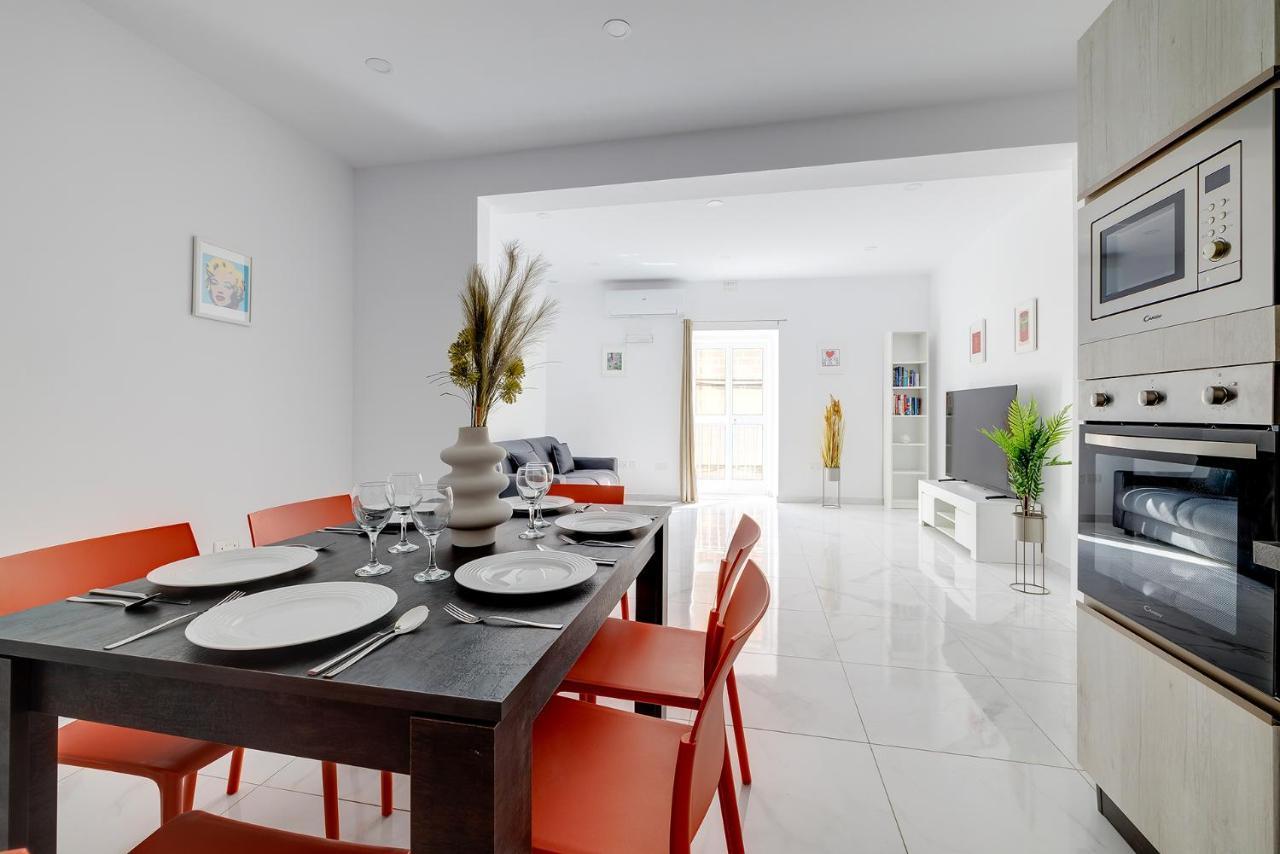 Modern Family Holiday Retreat In Gzira Sliema Kültér fotó