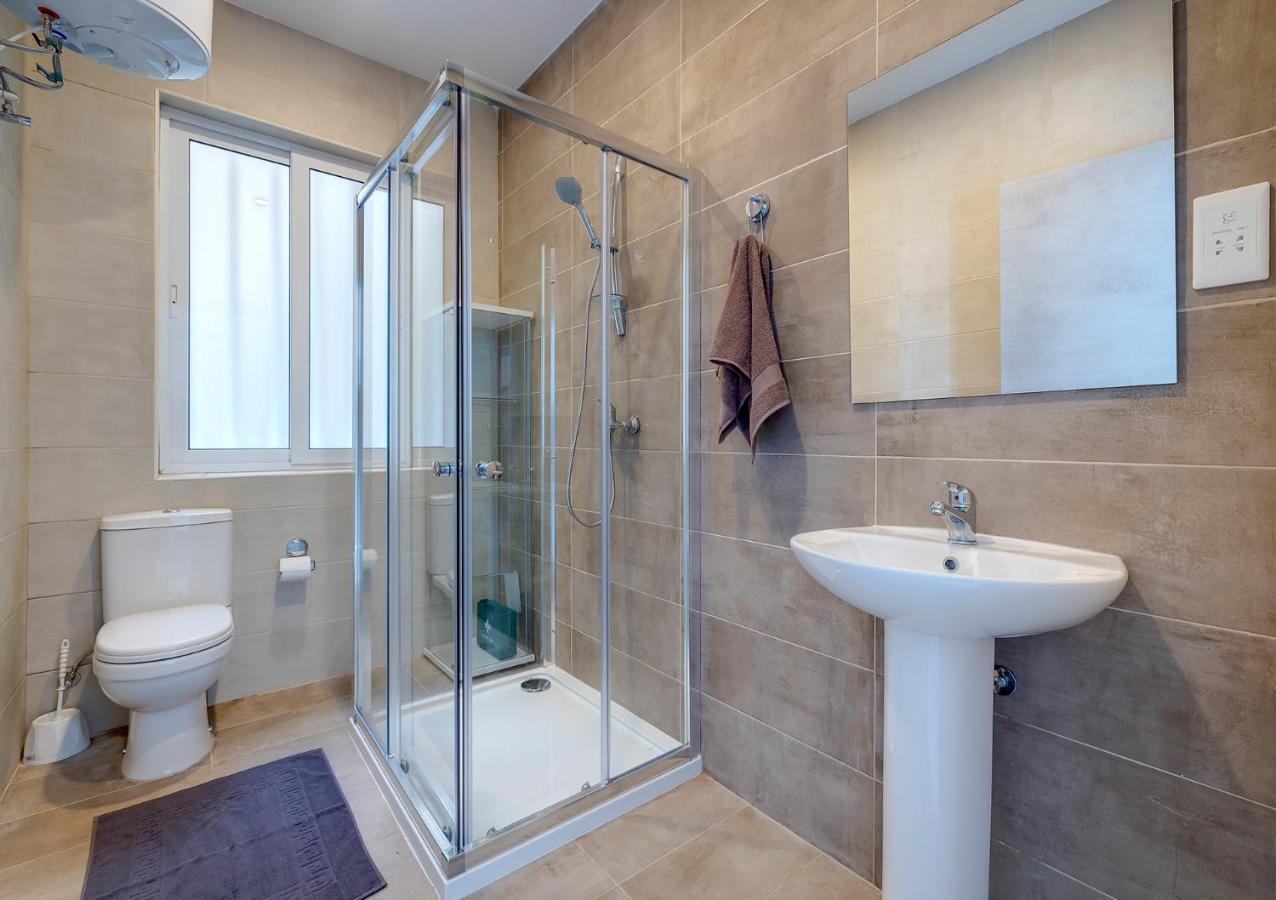 Modern Family Holiday Retreat In Gzira Sliema Kültér fotó